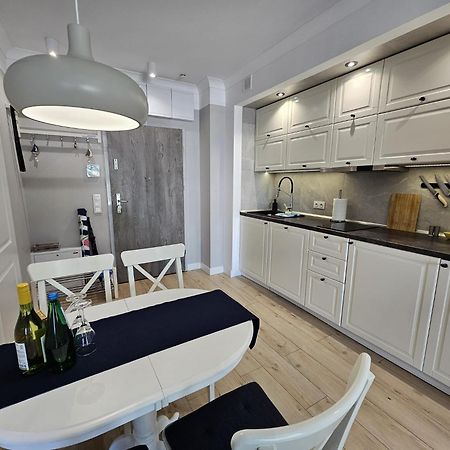 Apartament Capri ミエンジズドロイェ エクステリア 写真