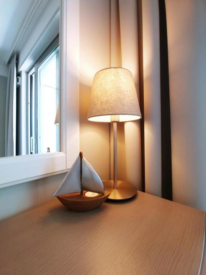 Apartament Capri ミエンジズドロイェ エクステリア 写真