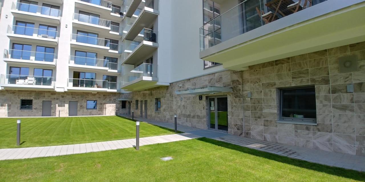 Apartament Capri ミエンジズドロイェ エクステリア 写真