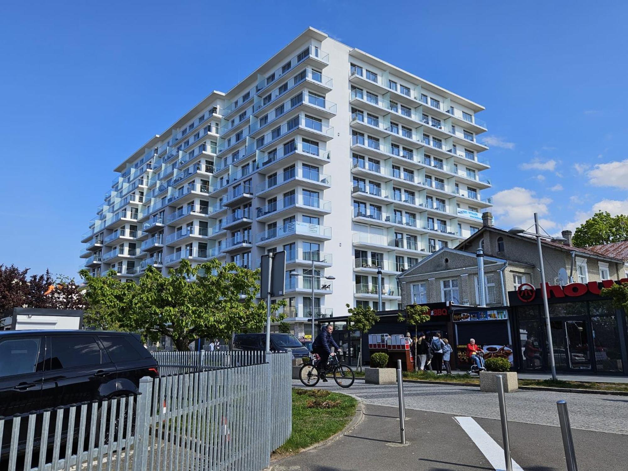 Apartament Capri ミエンジズドロイェ エクステリア 写真